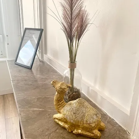 * Le Droma D'or * Confort * Centre-ville Lägenhet Calais