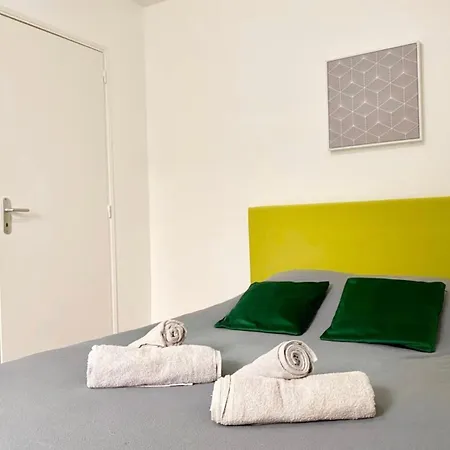 * Le Droma D'or * Confort * Centre-ville Apartament Calais